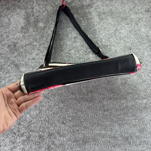 Sakroots Artist Crossbody Shoulder Satchel Bag Purse Striped Black White Floral - Picture 6 of 10